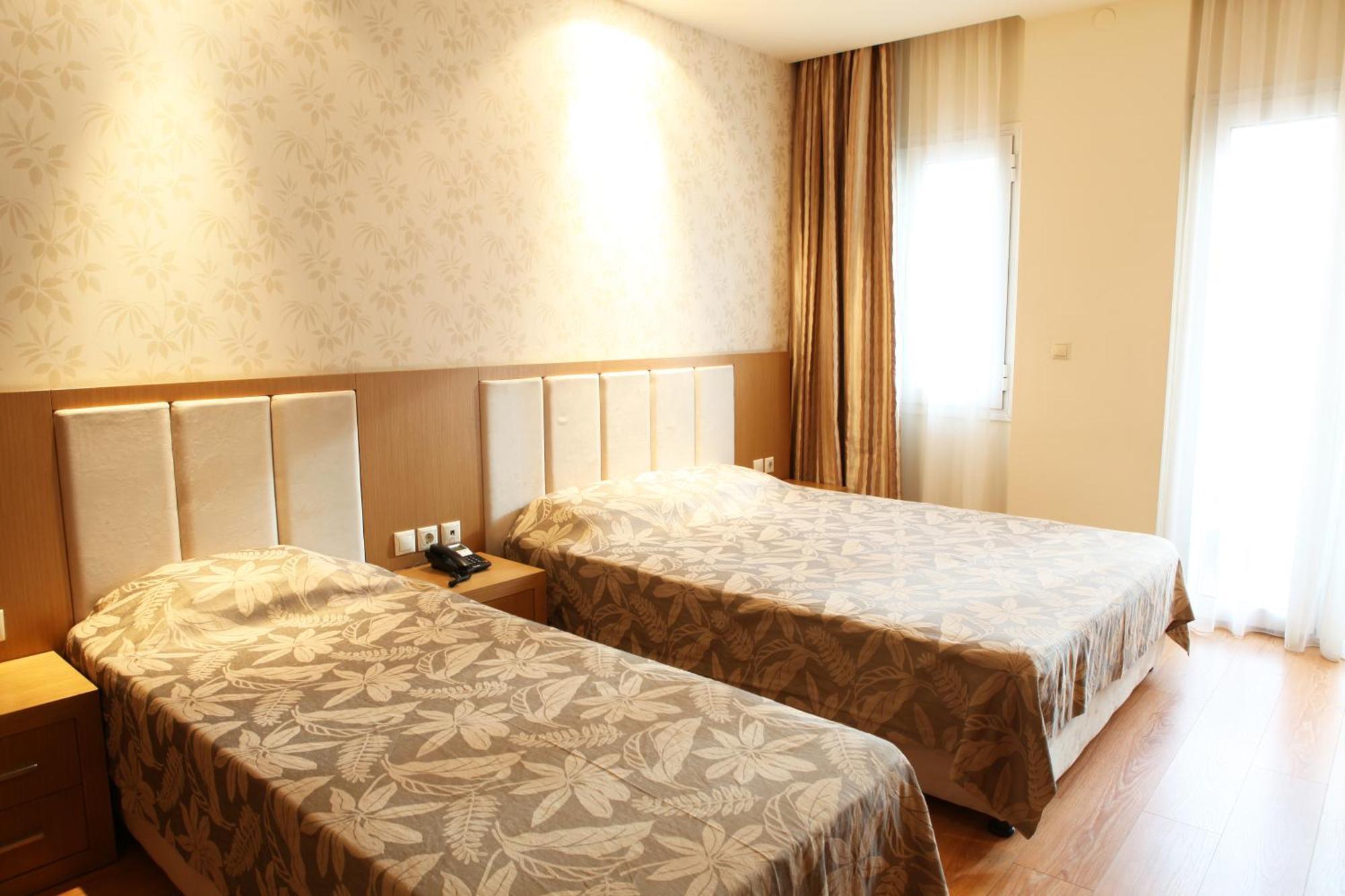 Hotel Alfa Едеса Екстер'єр фото